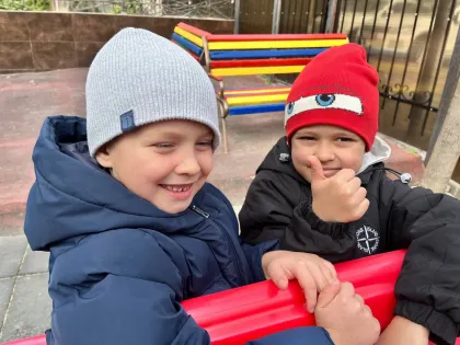 Весна у кожній посмішці 🌼🐝